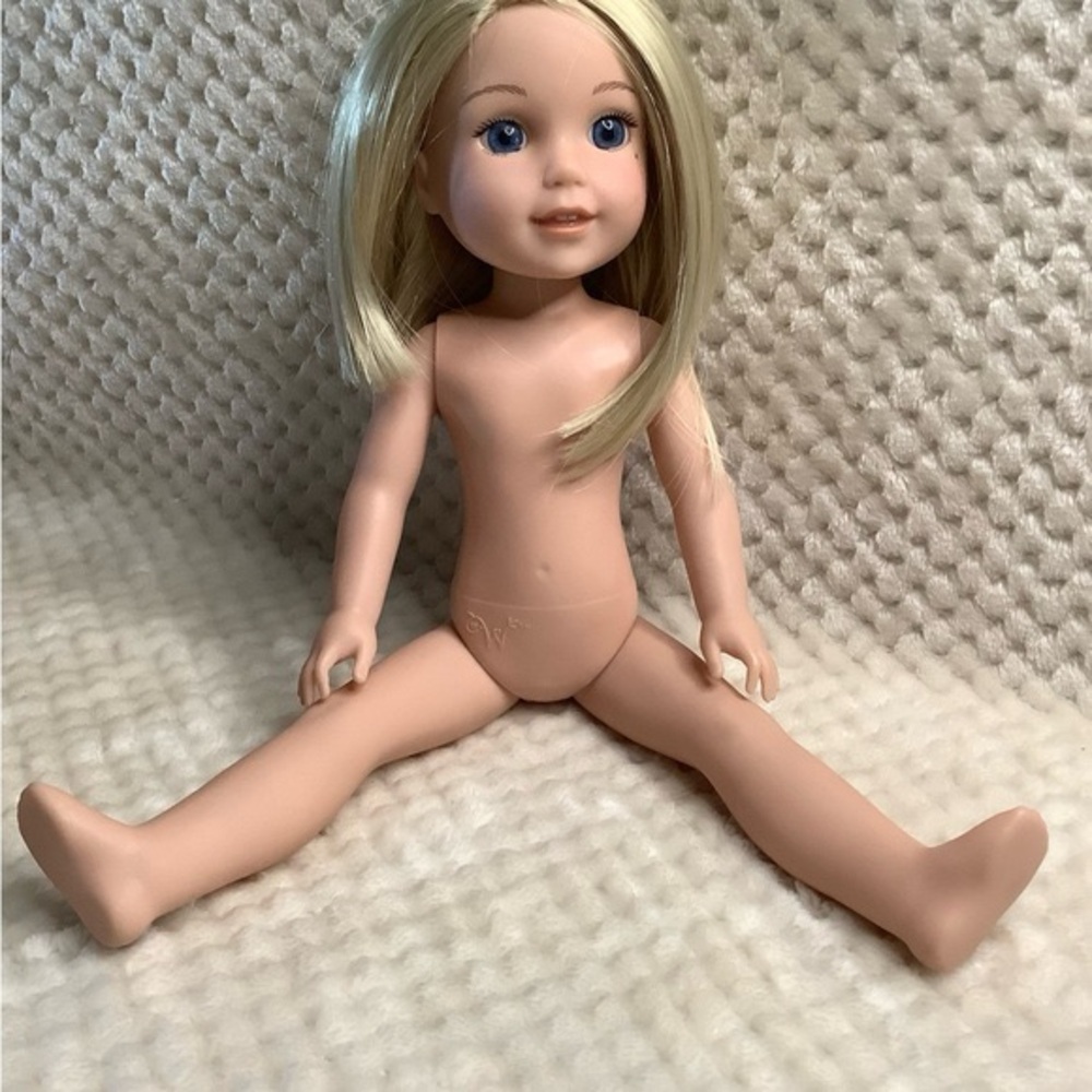 American Girl WellieWishers Camille Doll Blonde Hair Blue Eyes